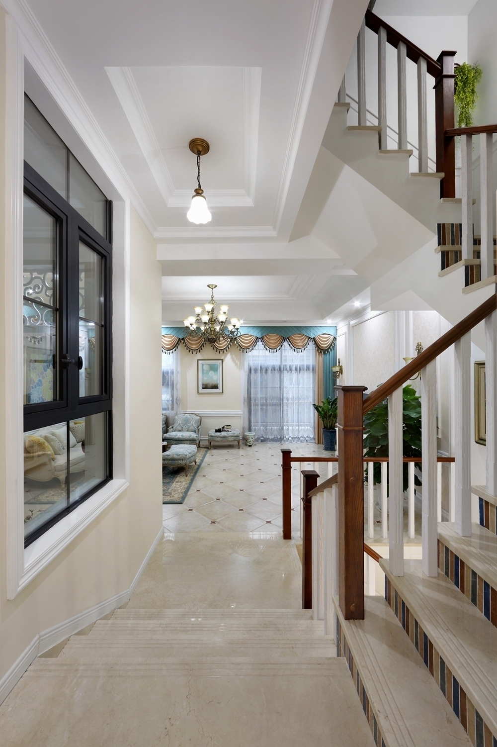 簡歐風(fēng)格別墅裝修效果圖300平米30萬簡歐風(fēng)格別墅裝修案例大全-重慶裝